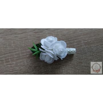 Vőlegény kitűző fehér