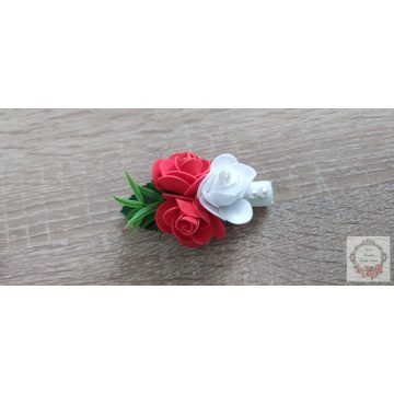 Vőlegény kitűző piros-fehér
